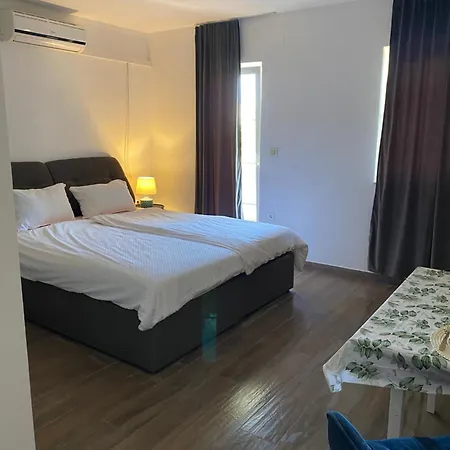 Apartment Sweet